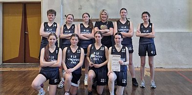 Tarnowskie Góry. Koszykarki ze Staszica w półfinale