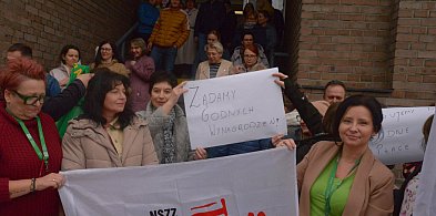 Tarnowskie Góry. Pracownicy ZUS domagają się godnej płacy