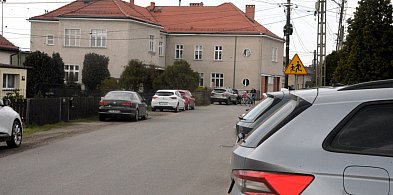 Tarnowskie Góry. Niebezpiecznie przy szkole. Radna interweniuje, MZUM...