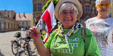 Dzień Flagi 2026 w Tarnowskich Górach. Rajd rowerowy i nordic walking