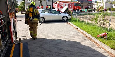 Pożar auta na parkingu ośrodka zdrowia