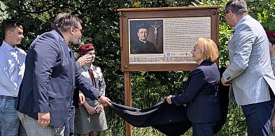 Radzionków, Szkała. Odsłonięto tablicę z wizerunkiem ks. Szymona Korpaka