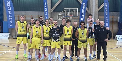 Koszykarze z Tarnowskich Gór wciąż na czele!-66684