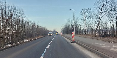 Zapadnięte studzienki. Utrudnienia na ul. Knosały w Rad