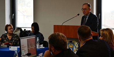 Pytania o pieniądze na nocną opiekę. Bi-Med kredytuje..