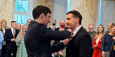 Piekary Śląskie. Nasz dyrektor z medalem stulecia