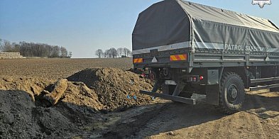 Budowa drogi i szok! Spacerowicz odkrył bombę lotniczą