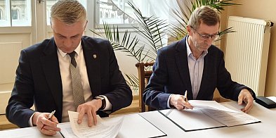 Świerklaniec. Remont dachu zabytku, na razie projekt