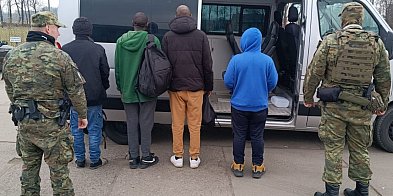 Powiat tarnogórski. Kontrola w firmie, 12 cudzoziemców