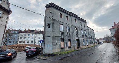 Tarnowskie Góry. Kamienica w centrum na sprzedaż? Zdecyduje rada miejska