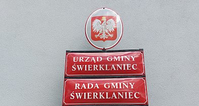 Jest praca w urzędzie. Ile można zarobić? Gdzie jeszcze są wolne etaty?
