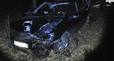 18-latek rozbił Volkswagena, pijacka awantura w Biedronce. Kronika