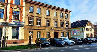 Tarnowskie Góry. Burmistrz chce sprzedać kamienicę. Czy radni się zgodzą?