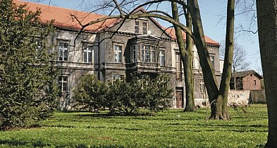 Plastyk bez tajemnic. Folwark w centrum Tarnowskich Gór