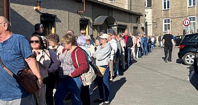Tarnowskie Góry. Ogromne kolejki do specjalistów. Pacjenci zdezorientowani