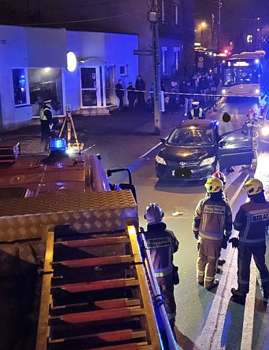 Kobieta została potrącona na ulicy Przyjaźni. Lądowanie LPR-66609