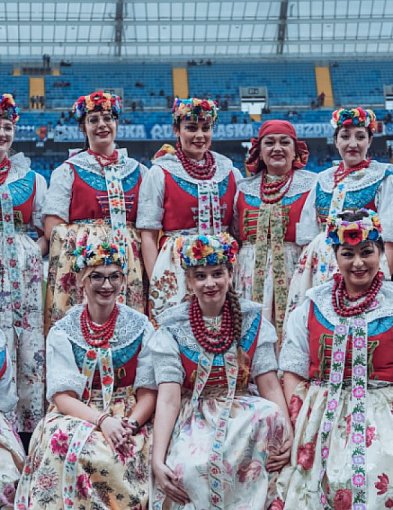 Nasze gospodynie wyprowadziły na boisko piłkarzy Ruchu Chorzów