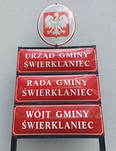 Jest praca w urzędzie. Ile można zarobić? Gdzie jeszcze są wolne etaty?