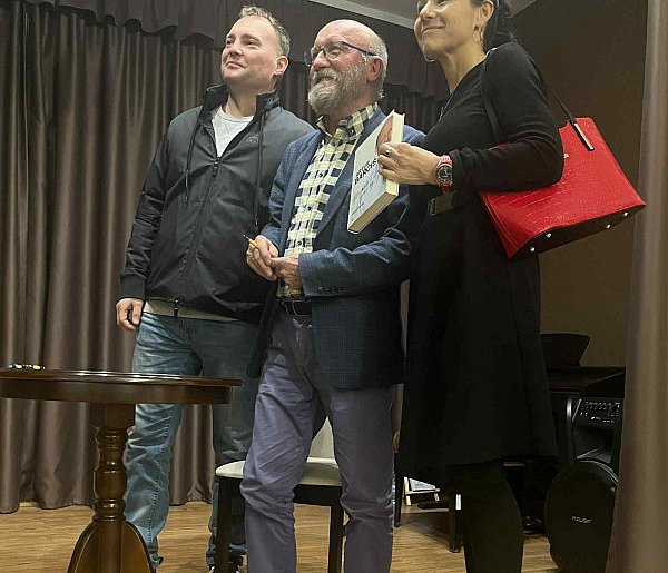 Na scenie czułem się większy. Artur Barciś z wizytą w Nakle Śląskim-66630