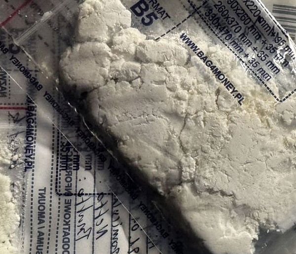 Ponad 500 działek dilerskich narkotyków