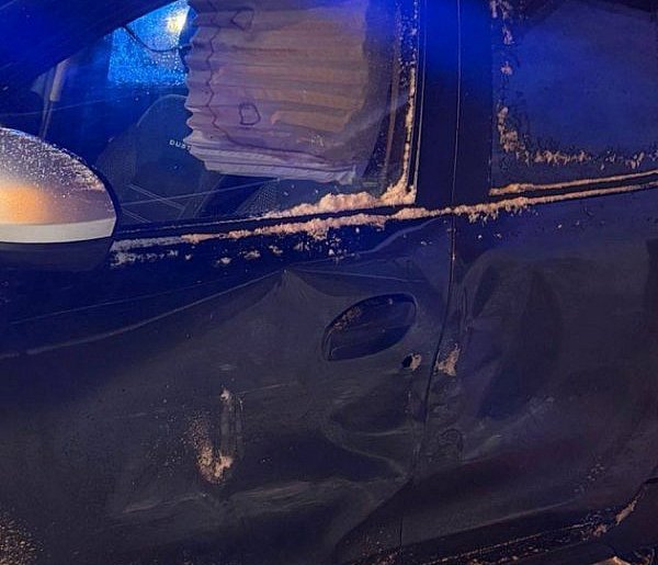 Powiat tarnogórski. BMW uderzyło w Dacię. 19-latek z mandatem