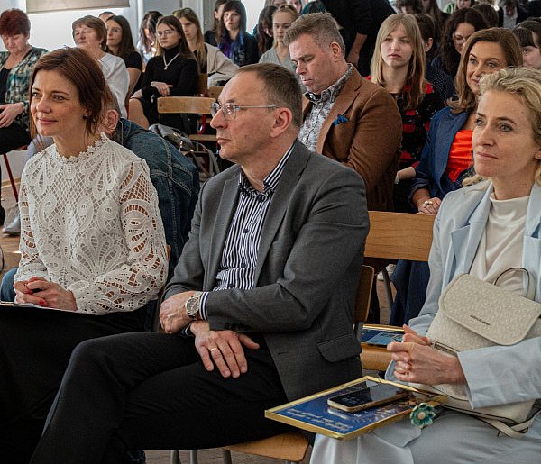 Kobiety sukcesu w biznesie. Plastyk zaprasza