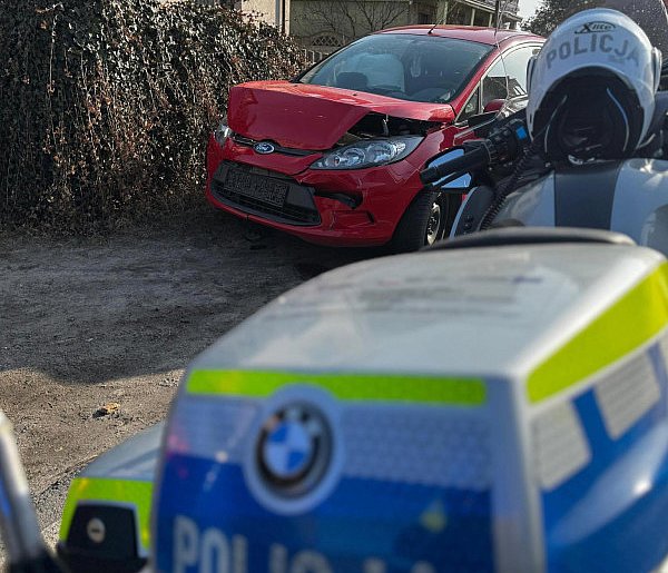 Uwaga kierowcy. Zderzenie na skrzyżowaniu. Utrudnienia