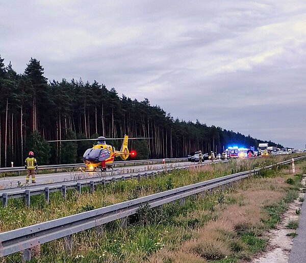 Karambol na autostradzie A1, cztery osoby trafiły do szpitala