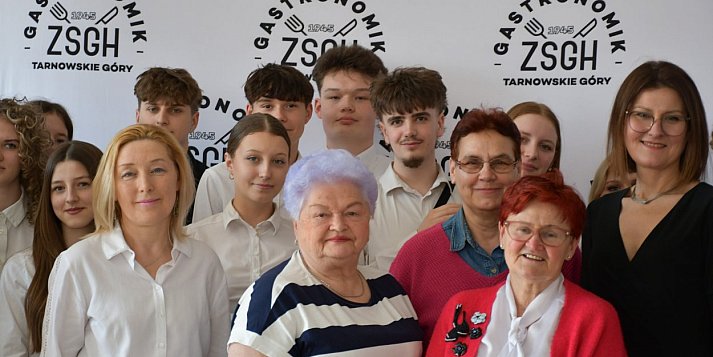 Czerwona skrzynka, Gastronomik od kuchni