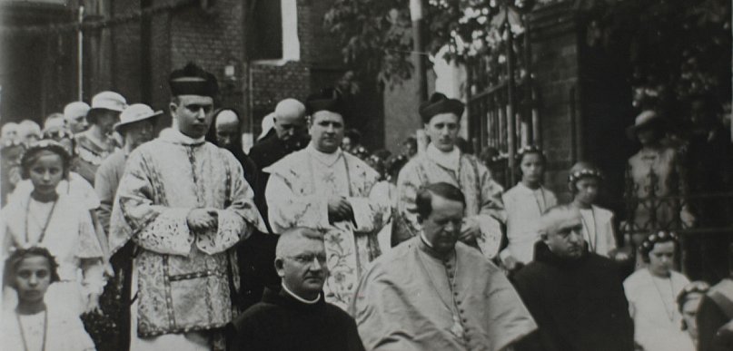 Nadogrodnik dobrego hrabiego. Paczki i pieniądze od Donnersmarcków