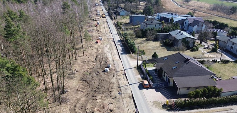 Gminy dorzucają miliony. Powiat przyspiesza remonty dróg