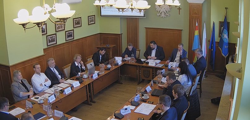 Kryzys zażegnany, budżet uchwalony za drugim podejściem