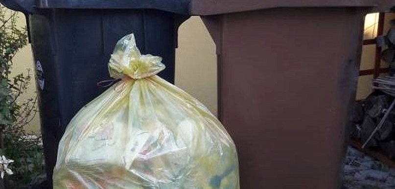 Nowa umowa na odbiór odpadów komunalnych. Co z wysokością opłat?