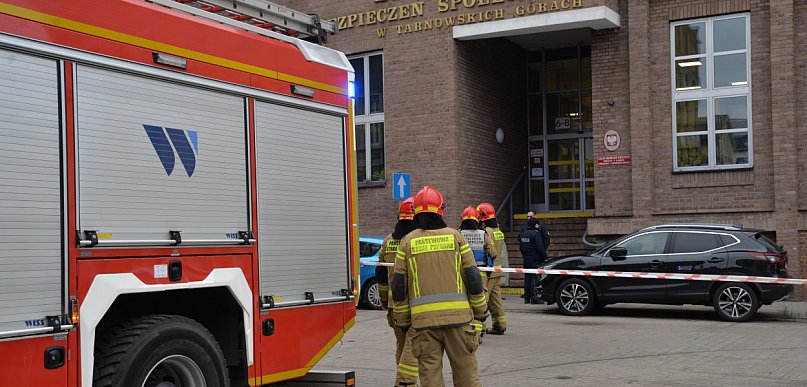 Tarnowskie Góry. Ewakuacja z budynku ZUS-u
