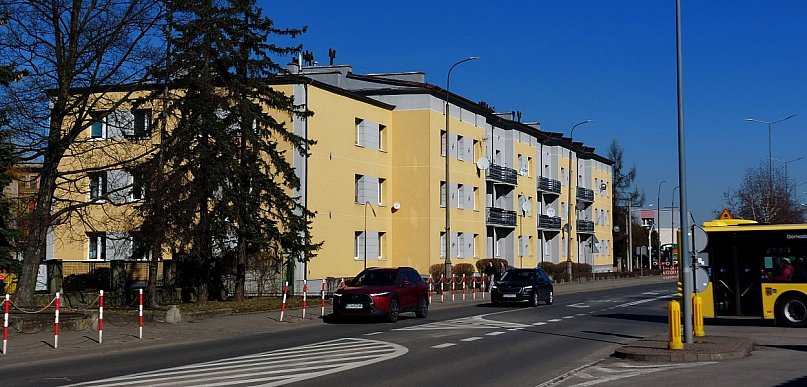 Tarnowskie Góry. Burmistrz chce sprzedać kawalerkę. Obniżono cenę