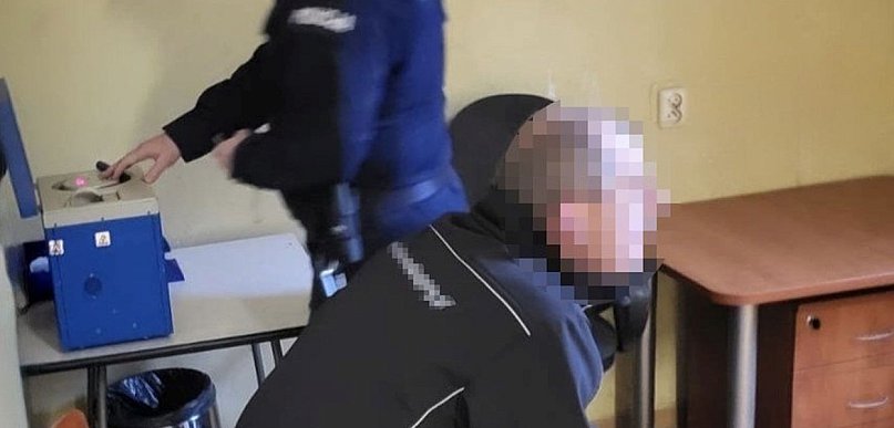 Tarnowskie Góry. Kompletnie pijany wsiadł za kierownicę! Zatrzymali go...