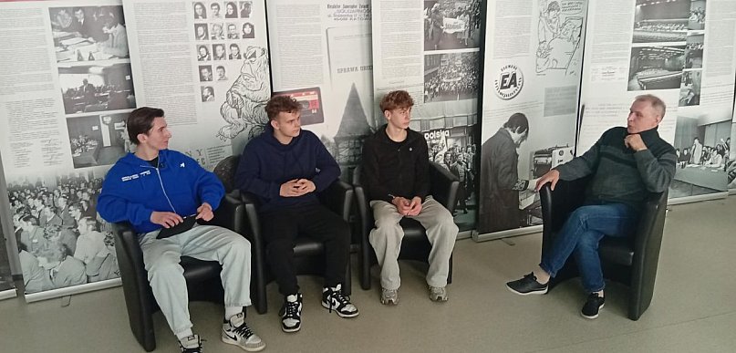 Historia na instagramie. Licealiści przełamują stereotypy