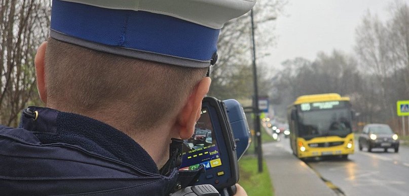 Piekary Śląskie. 10 policjantów, 82 wykroczenia