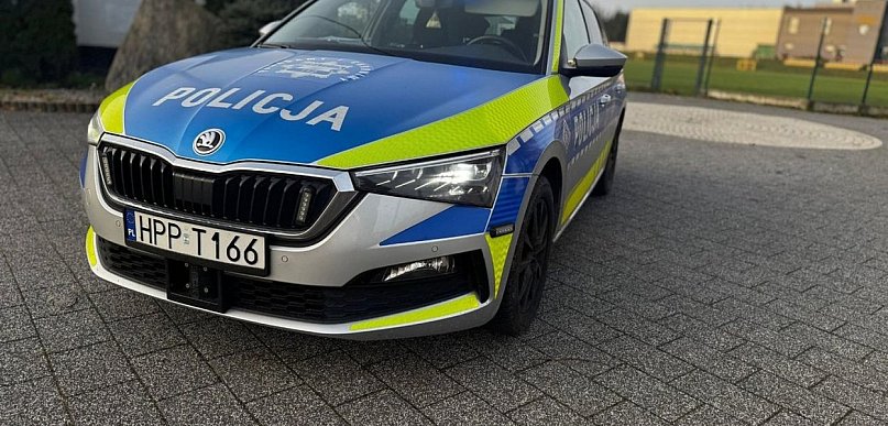 Tarnowskie Góry, os. Przyjaźń. Samochodem w hulajnogę