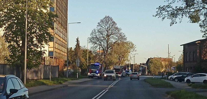 Nastolatkowie kręcili się przy biurowcu Zametu, weszli na dach