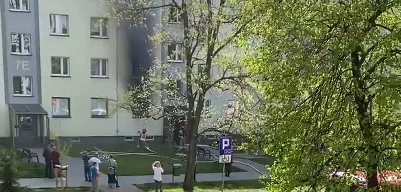 Poranny pożar mieszkania przy ul. Donieckiej w Tarnowskich Górach