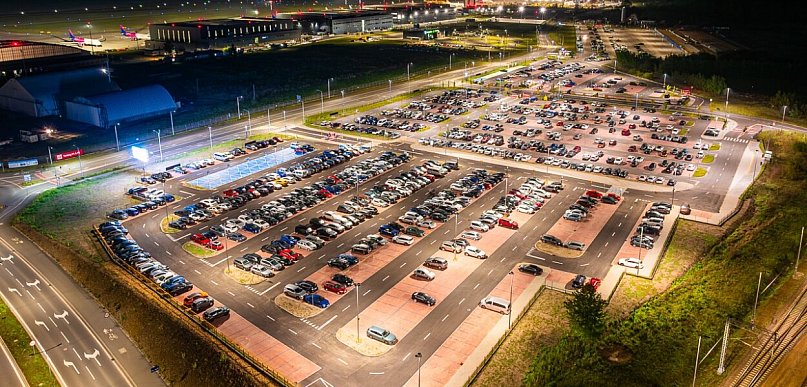 Katowice Airport. 500 miejsc za 11 mln zł