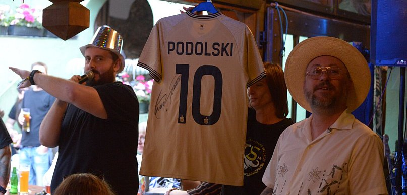 Tarnogórskie Spotkanie Brodaczy i licytacja koszulki Łukasza Podolskiego