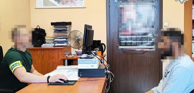 Powiat tarnogórski. Ukradli i uciekli. Śledził ich policjant