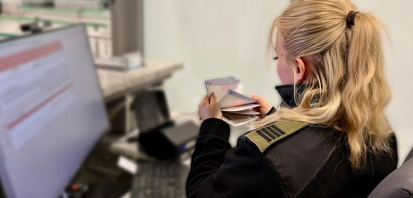 Katowice Airport. Wszystkie granaty i pożegnanie z wyjazdem na Kretę