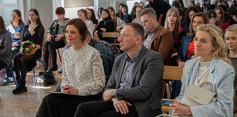 Kobiety sukcesu w biznesie. Plastyk zaprasza