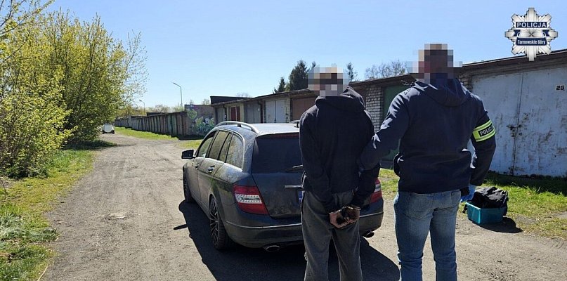 Pościg na Osadzie Jana. Najpierw samochodem, potem pieszo