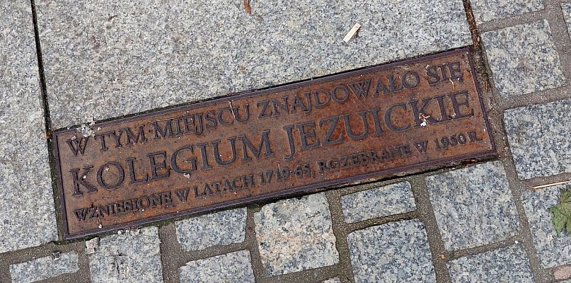 Tarnowskie Góry. Radny w sprawie skorodowanych historycznych tabliczek
