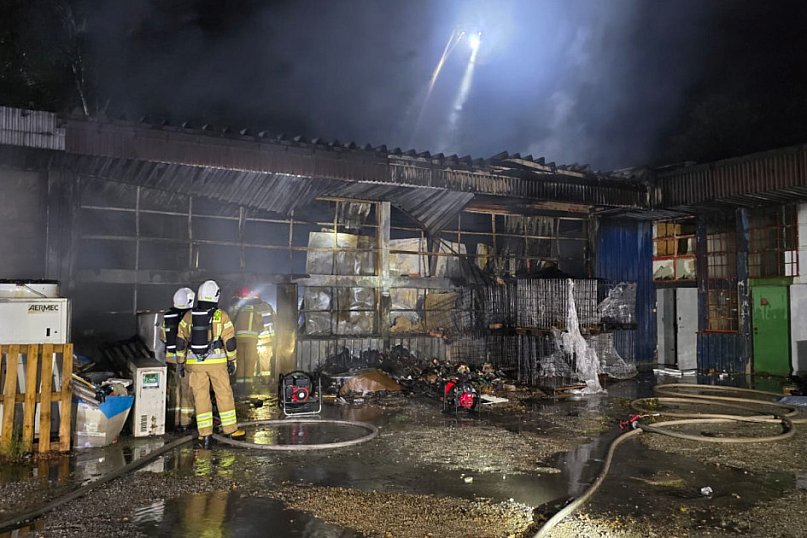 Radzionków. Pożar i 12 zastępów straży w akcji