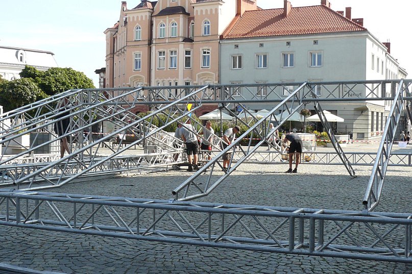 Gwarki 2025. Na rynku stawiają scenę